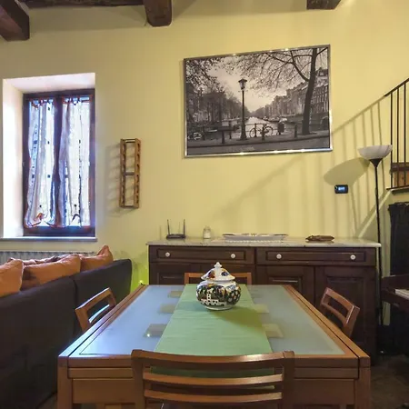 Borgo Buio Town House 度假居 *